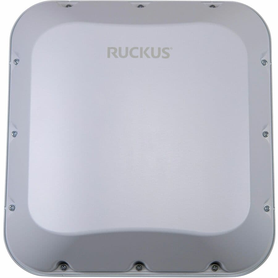 T670 Wi-Fi 7 outdoor access point with 2x2+2x2+2x2 radio design for enterprise outdoor coverage