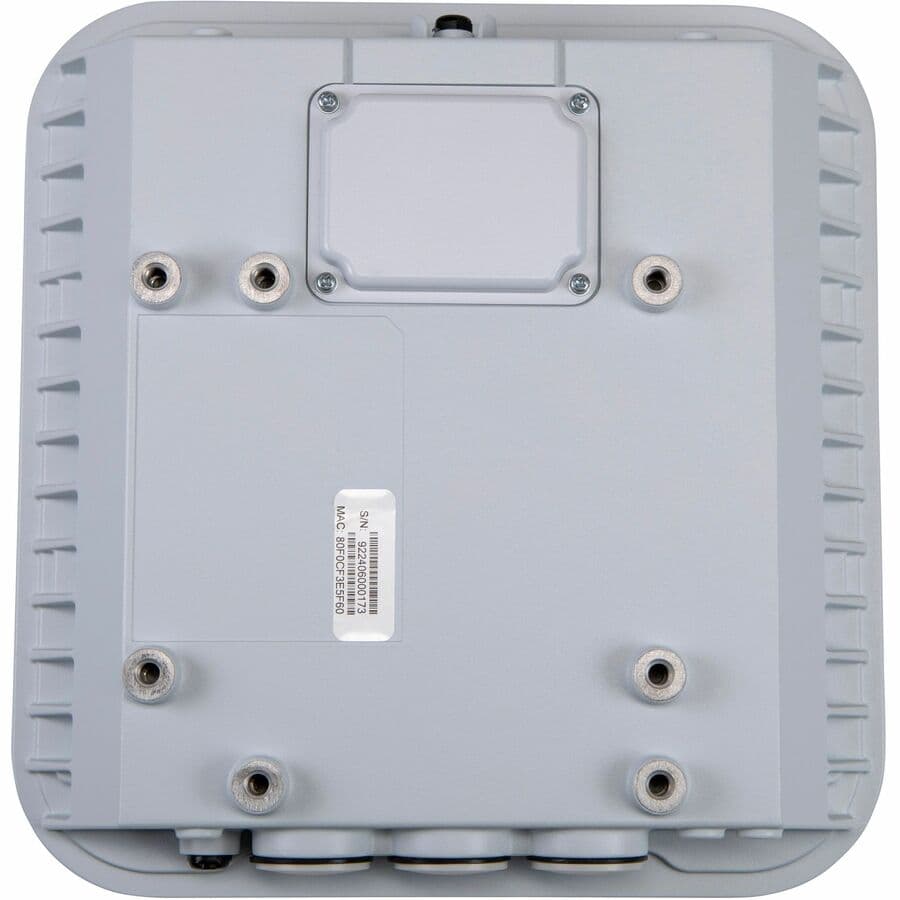 T670 Wi-Fi 7 outdoor access point with 2x2+2x2+2x2 radio design for enterprise outdoor coverage
